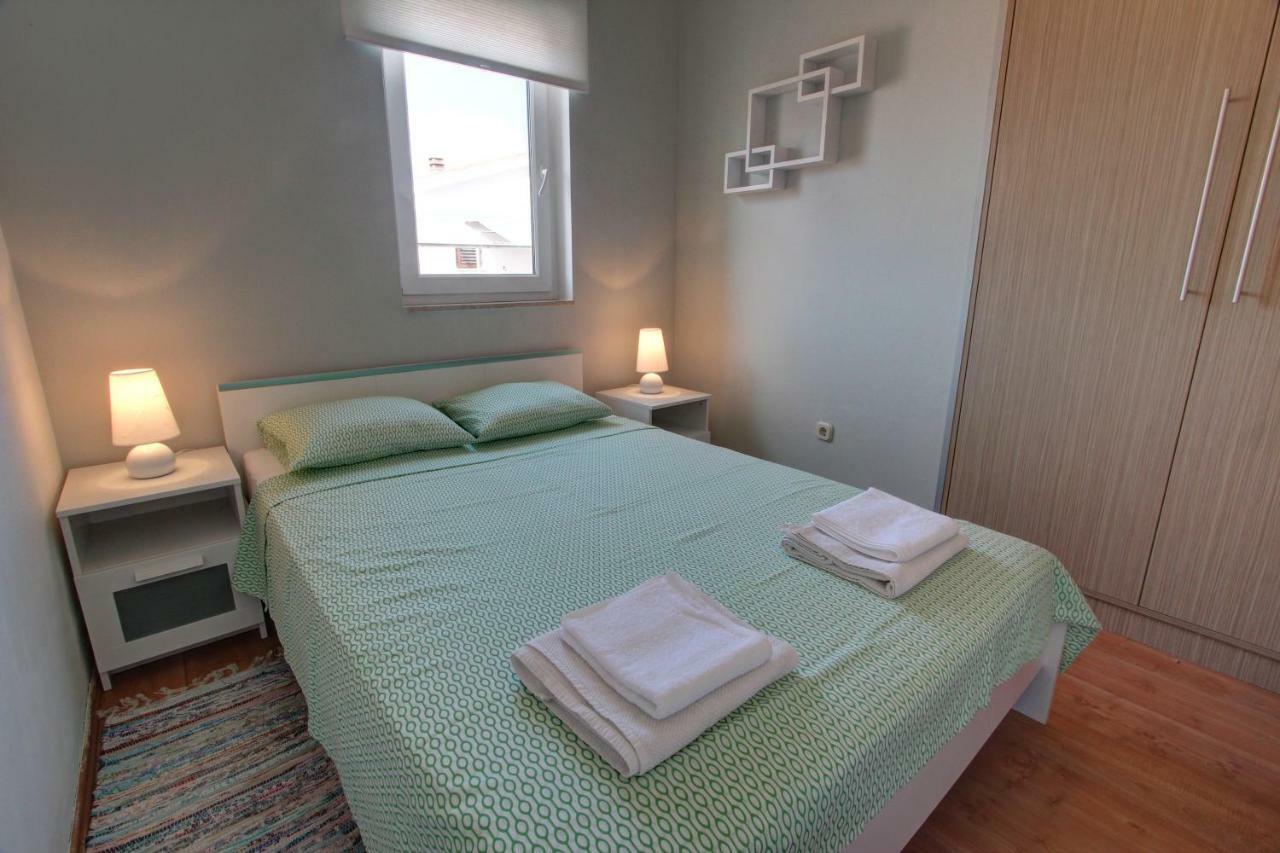 Apartman Пула Екстер'єр фото