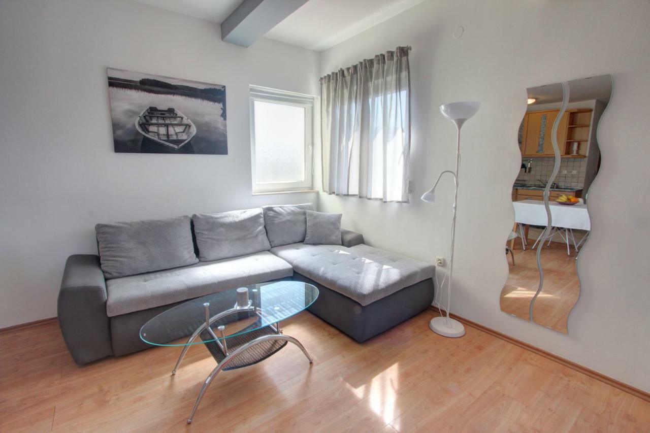 Apartman Пула Екстер'єр фото